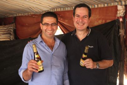 בתמונה: יואב בר ושגיא קופר צילום: גילי קופר