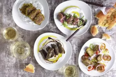 ארוחת ערב בלחם ארז צילום: דן פרץ