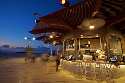 monabeach7512