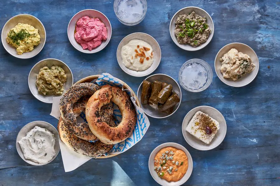 מבחר מנות מזטים בגרקו צילום אנטולי מיכאלו